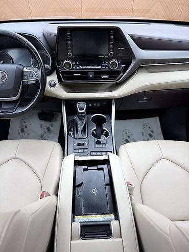 тойоьа: Toyota Highlander: 2022 г., 3.5 л, Автомат, Бензин, Кроссовер — 10