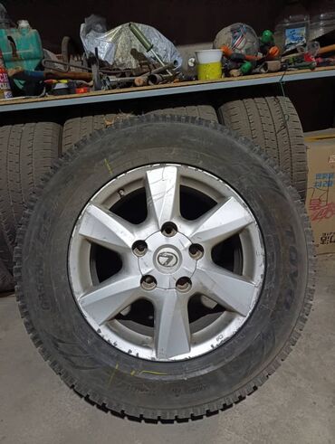 шины оптом из японии: Продаю б/у шины с дисками 285/60 R18, Япония,нешипованные