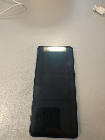 Ideal telefondur gördüyünüz kimi əlavə də nə sualınız olsa soruşa
