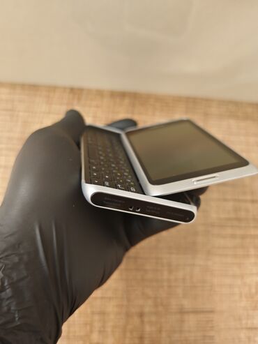 Nokia: Nokia E7, 16 GB, rəng - Gümüşü, Sensor — 10