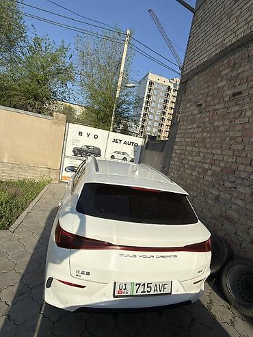 BYD: BYD E2: 2024 г., Электромобиль, Хэтчбэк — 3