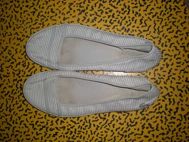bershka cipele: Ballet shoes, Lacoste, 39