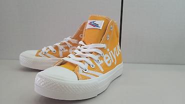обвь: Кеды Feiyue высокие, цвет оранжевый с белой графикой логотипа. - — 2