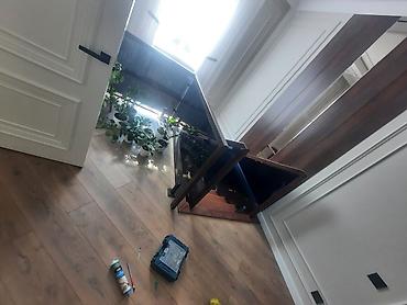 Изготовление перил: Элегантная винтовая лестница с перилами, выполненными из комбинации — 11