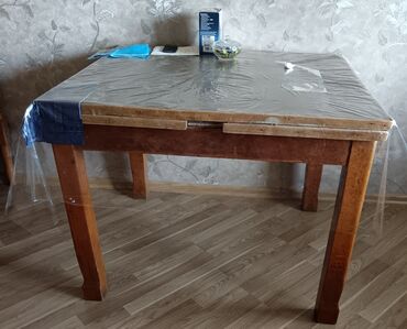 Qonaq masası, İşlənmiş, Açılan, Dördbucaq masa, Azərbaycan