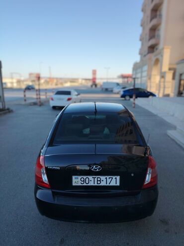 depozit masinlar qalmaq serti ile: Hyundai Accent: 1.4 л | 2007 г. Седан