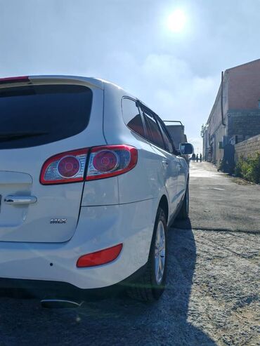 Hyundai: Hyundai Santa Fe: 2 l | 2010 il Ofrouder/SUV — 8