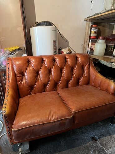 диван советский: Продаю диван! Одна ножка сломана нужно починить в целом состояние