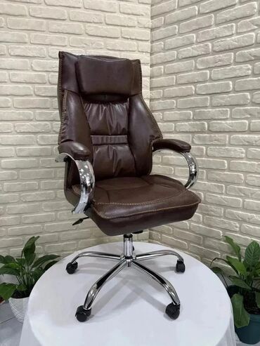 Ofis və oyun kresloları: Yeni, Təkərli, Qolları tənzimlənir, Dəri — 21