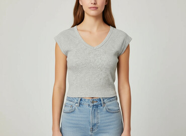 acdc t shirty: Bershka, Топ жіночий, розмір M