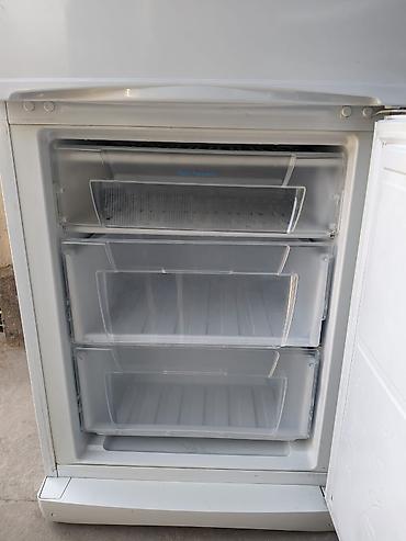 Бытовая техника: Холодильник Indesit, Б/у, Двухкамерный, 60 * 185 * 55 — 3