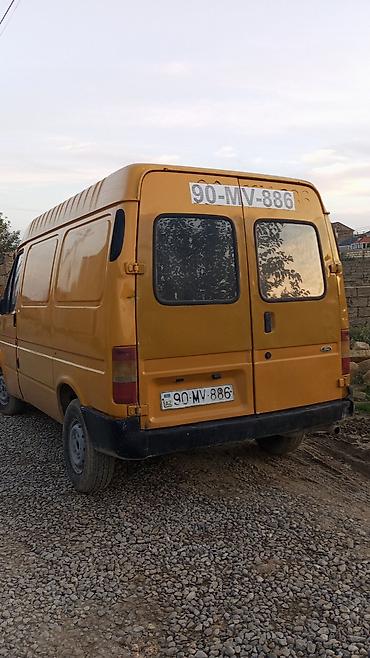 100lt hava kompresoru: Ford Transit: 2.5 l | 1998 il 570000 km Van body type — 8