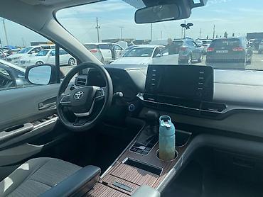 voxy noah: Toyota Sienna: 2020 г., 2.5 л, Автомат, Гибрид, Минивэн — 7