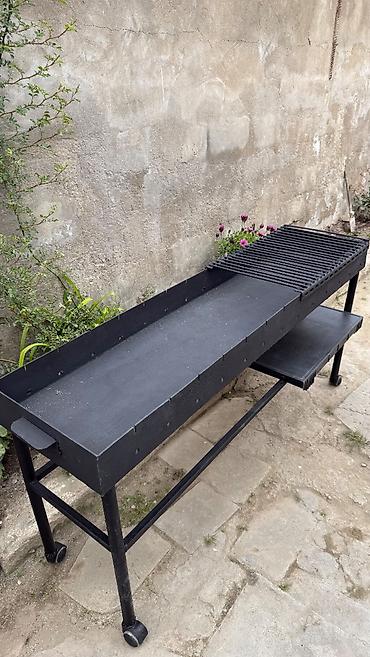 Manqallar, qrillər, barbekyu: Yeni manqal,eni 40sm,uzunluğu 1.50sm,qalın keyfiyyətli dəmirdən — 1