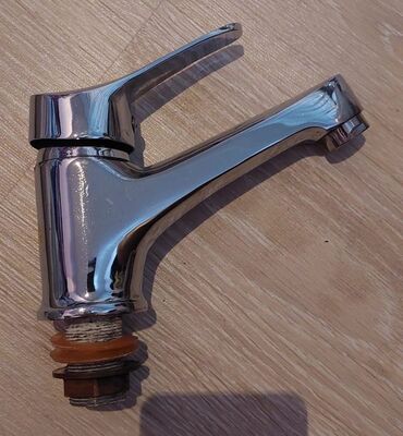 Su qızdırıcı kranlar: Smistitellər. Mətbəx, hamam, axtafa, moydadır, tulpan, djakuzi üçün 5 — 8