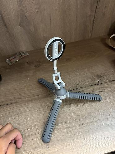 small rig: JOBY PodZilla Octo Suction Tripod — универсальный держатель-трипод для — 9