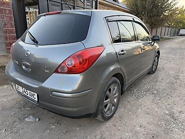 Транспорт: Nissan Tiida: 2008 г., 1.6 л, Механика, Бензин, Хэтчбэк — 4