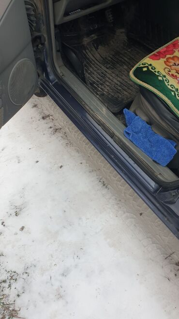 Volkswagen: Volkswagen Passat Variant: 1994 г., 1.8 л, Универсал — 6