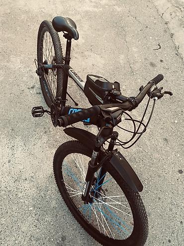 CROSS dağ velosipedi - Güclü alüminium tipli çərçivə, qara rəngli