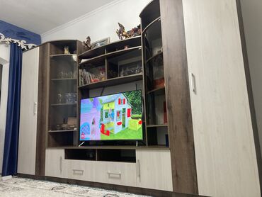 скупка мебел: Продается Стенка для зала !!! Состояние новое!!! Месяц назад купили