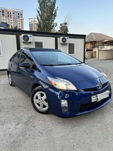 Toyota: Toyota Prius: 1.5 l | 2011 il Hetçbek