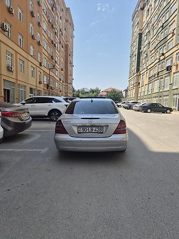 Mercedes-Benz: Mercedes-Benz E-Class sedan - Gümüşü rəng, 4 qapılı kuzov - AMG — 11