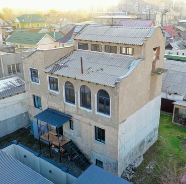 купить дом в бишкеке недорого: Дом, 250 м², 10 комнат, Собственник, ПСО (под самоотделку)