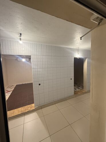 Помещения свободного назначения: Сдаю помещения свободного пользования. Под цех, склад. Молодая — 3