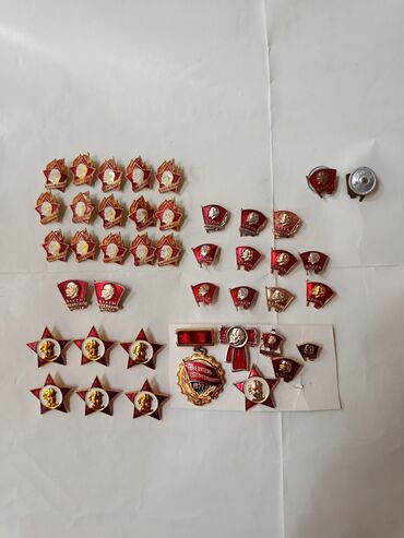 Nişanlar( значок). Oktyabrat-pioner- komsomol. Hamısı təzə Qiymət -5