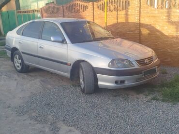 Toyota: Toyota Avensis: 2000 г., 1.8 л, Механика, Бензин, Хэтчбэк