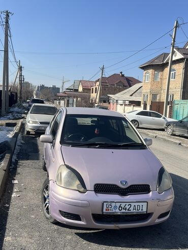 Toyota: Toyota Vitz: 2003 г., 1.5 л, Автомат, Бензин, Универсал