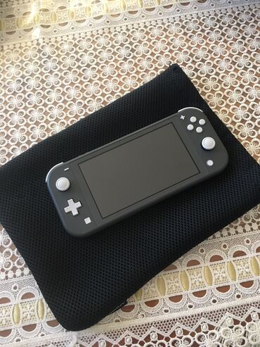 Nintendo Switch: Nintendo Switch Lite Gray, Ideal Veziyetde, hech bir problemi yoxdur