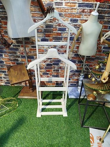 tek dolablar: Metaldan şaquli paltar asılqanları - Material: möhkəm metal gövdə və — 6