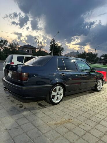 хонда сивик леви руль автамат хежибек серебристый: Volkswagen Vento: 1992 г., 1.6 л, Механика, Бензин, Седан