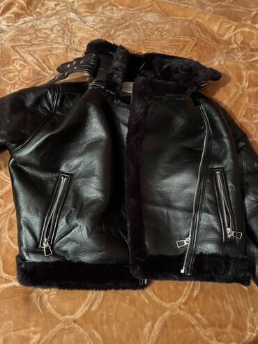 zhenskie kozhanye palto: Пальто M (EU 38), цвет - Черный