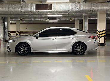 серебряный кулон: Сдаю Toyota Camry, Почасово, Без водителя, | Водительские права — 2