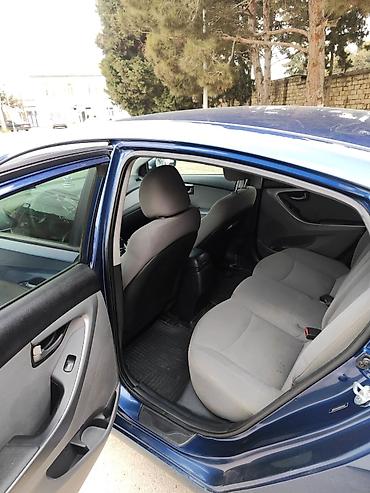 2015 elantra: Hyundai Elantra: 1.8 l | 2015 il Sedan — 7
