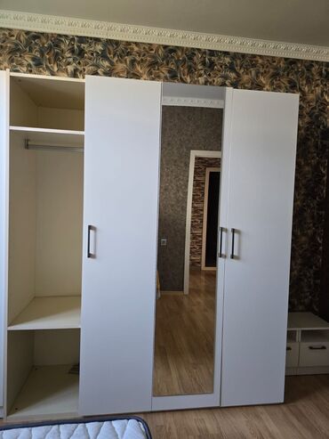taxta qapı: Б/у, Распашной, 3 двери Прямой шкаф, Шкаф-вешалка, Азербайджан