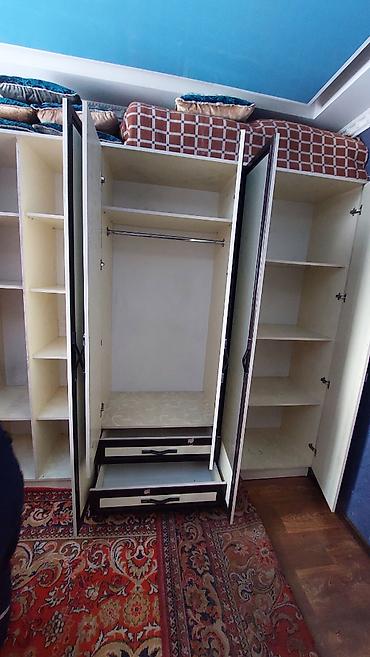 Двуспальные кровати: Продаётся спальный гарнитур (комплект мебели) В комплект входит: ✔️ — 7