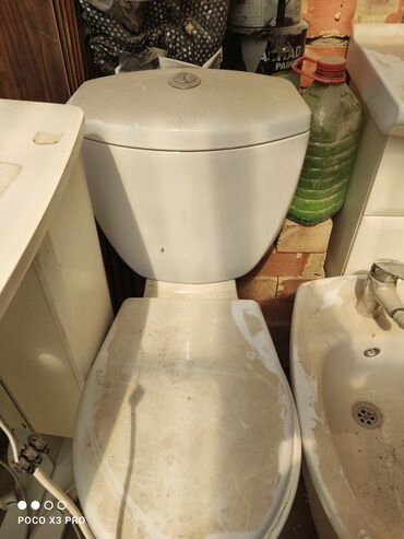 продаются ли отдельно крышки от унитаза: Унитаз Напольный, Б/у, Материал: Фарфор