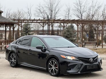 срочно продаю машину бишкек: Toyota Camry: 2017 г., 2.5 л, Автомат, Бензин, Седан