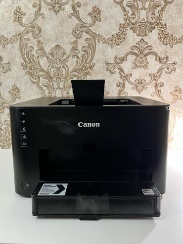 Принтеры: Продается б/у принтер Canon LBP151dw новый картридж,кабель питания