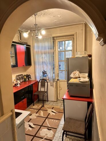 Binalar: Orta təmirli təmirə ehtiyacı var. Həyətdə bağı var, su quyusu, wifi -da lalafo.az — 13 Binalar: Orta təmirli təmirə ehtiyacı var. Həyətdə bağı var, su quyusu, wifi — 13