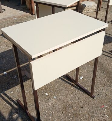 Ofis masaları: Yeni, Müdir üçün, Kvadrat masa — 3