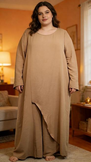 Kompleti: Kompleti za punije
Cena 2600
Vel. Do 5xl
V20 — 3