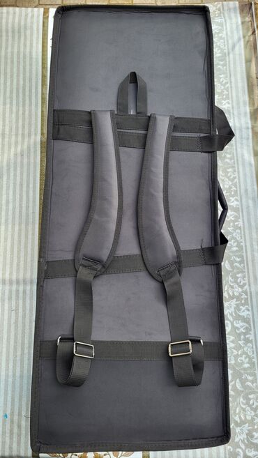 Futlyarlar, çexollar: Korg klaviatura daşımaq üçün nəzərdə tutulmuş bu qara rəngli çanta — 18