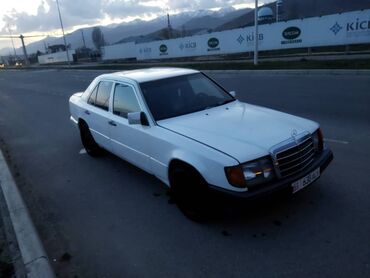 Транспорт: Mercedes-Benz W124: 1990 г., 2 л, Механика, Бензин