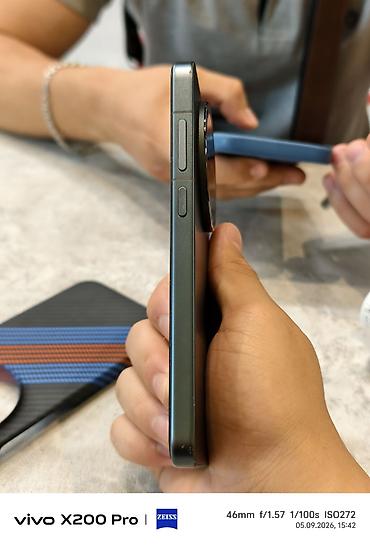 doogee v max plus: Vivo X200 Pro mini, Б/у, 256 ГБ, цвет - Черный, 2 SIM — 5