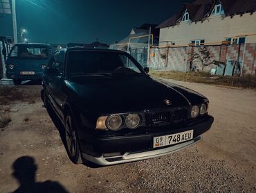 меняю на кв: BMW 5 series: 1993 г., 2.5 л, Механика, Бензин, Седан