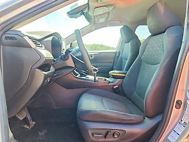 inter: Toyota RAV4: 2020 г., 2.5 л, Автомат, Гибрид — 7